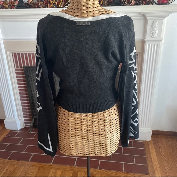 Elhoffer bell sleeve crop goth cardigan M - Picture 11 of 13